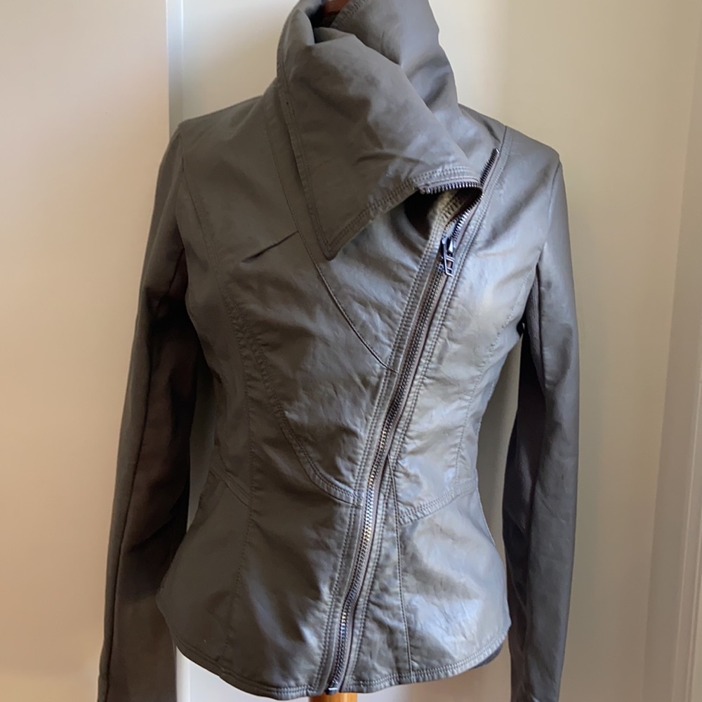 Blank NYC Moto Jacket - Picture 3 of 13